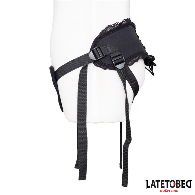 Arnes Strap On Encaje con Anillo Silicona Ajustable